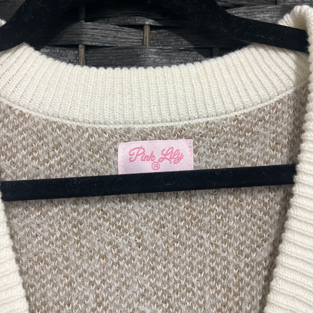 Cardigan - Picture 2 of 4